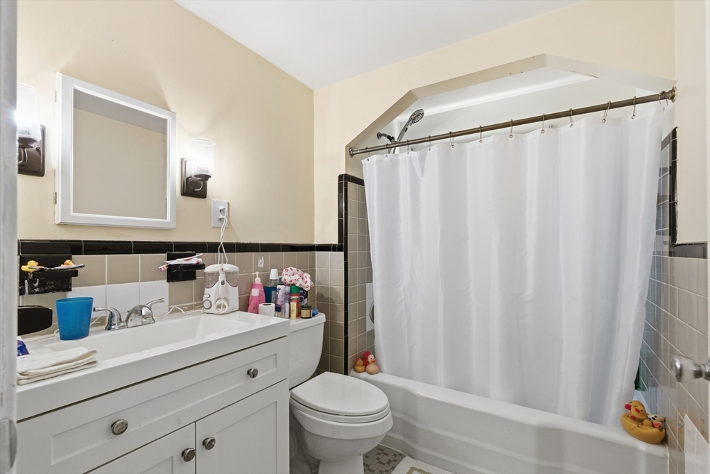 72 Redlands Road Boston, MA 02132 - Photo 9 of 15