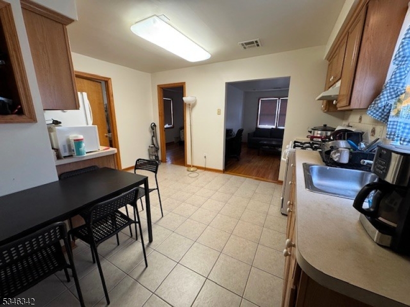 700 West Camplain Road, Unit 4 Manville, NJ 08835 - Photo 6 of 11