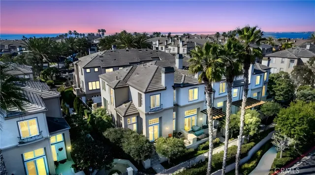 $1,450,000 | 19328 Surfwave Drive, Huntington Beach, CA 92648