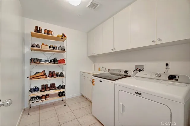 $1,450,000 | 19328 Surfwave Drive, Huntington Beach, CA 92648