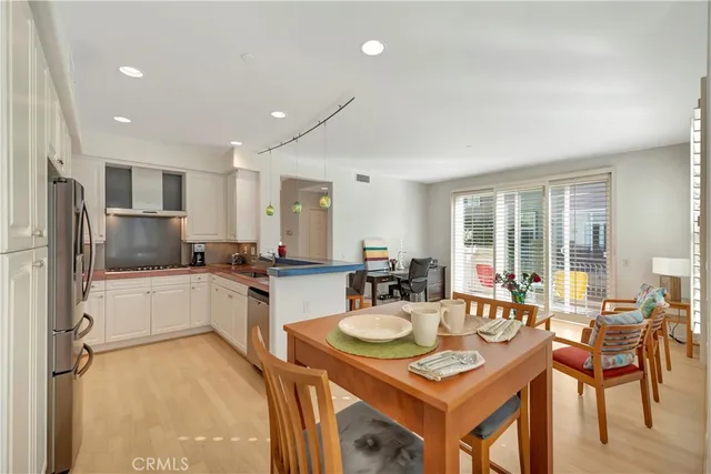 $1,450,000 | 19328 Surfwave Drive, Huntington Beach, CA 92648