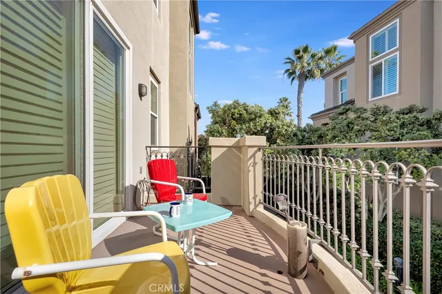 $1,450,000 | 19328 Surfwave Drive, Huntington Beach, CA 92648