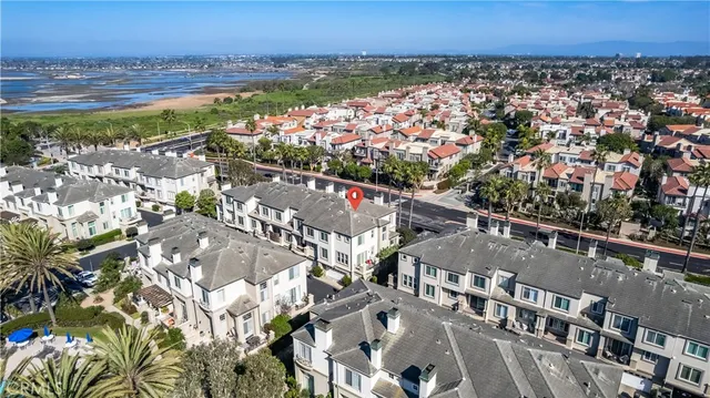 $1,450,000 | 19328 Surfwave Drive, Huntington Beach, CA 92648