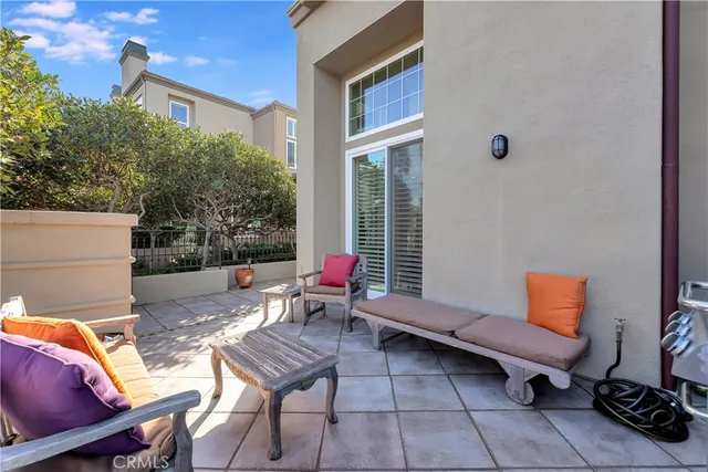 $1,450,000 | 19328 Surfwave Drive, Huntington Beach, CA 92648