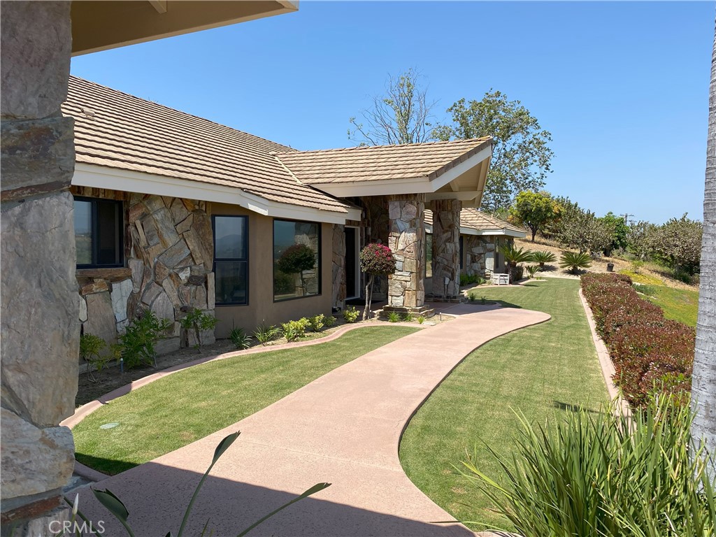 3019 Dos Lomas Fallbrook, CA 92028 - Photo 1 of 1 Gallery Image 1