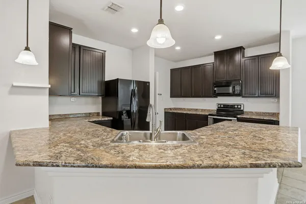 $1,800 | 4523 Stetson Run, San Antonio, TX 78223