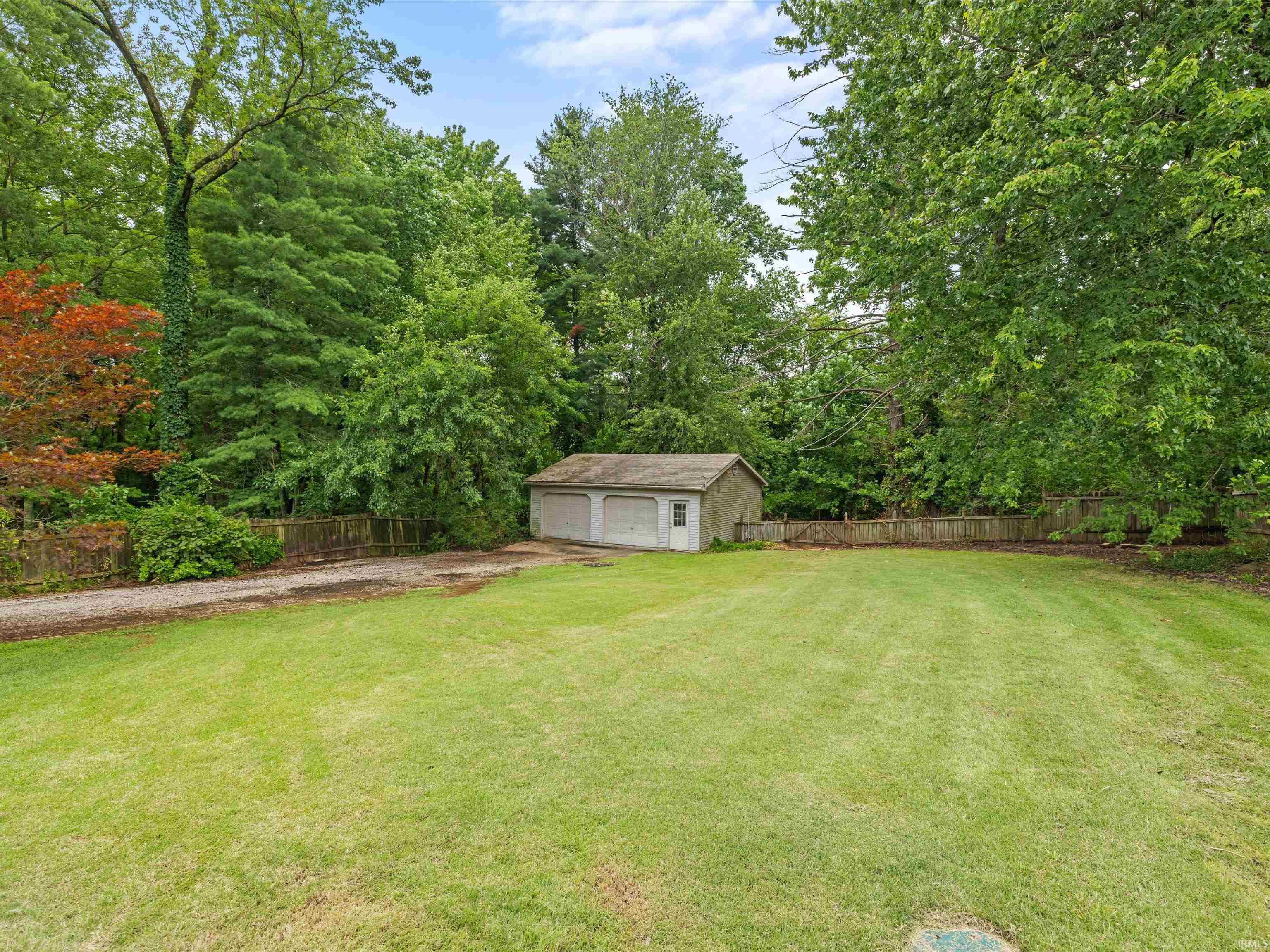 7904 New Maple Road Evansville, IN 47710 - Photo 33 of 35 Gallery Image 33