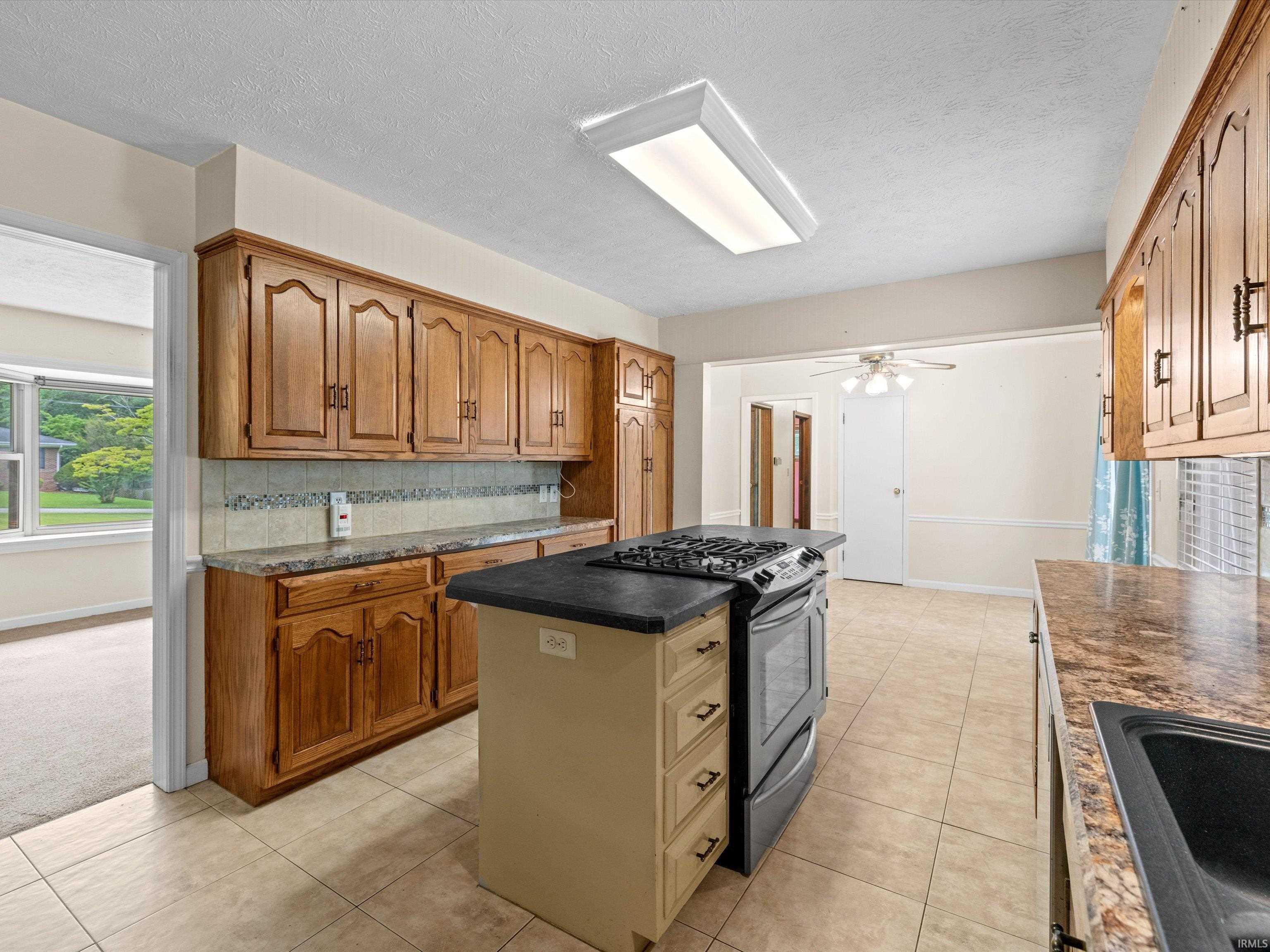 7904 New Maple Road Evansville, IN 47710 - Photo 10 of 35 Gallery Image 10