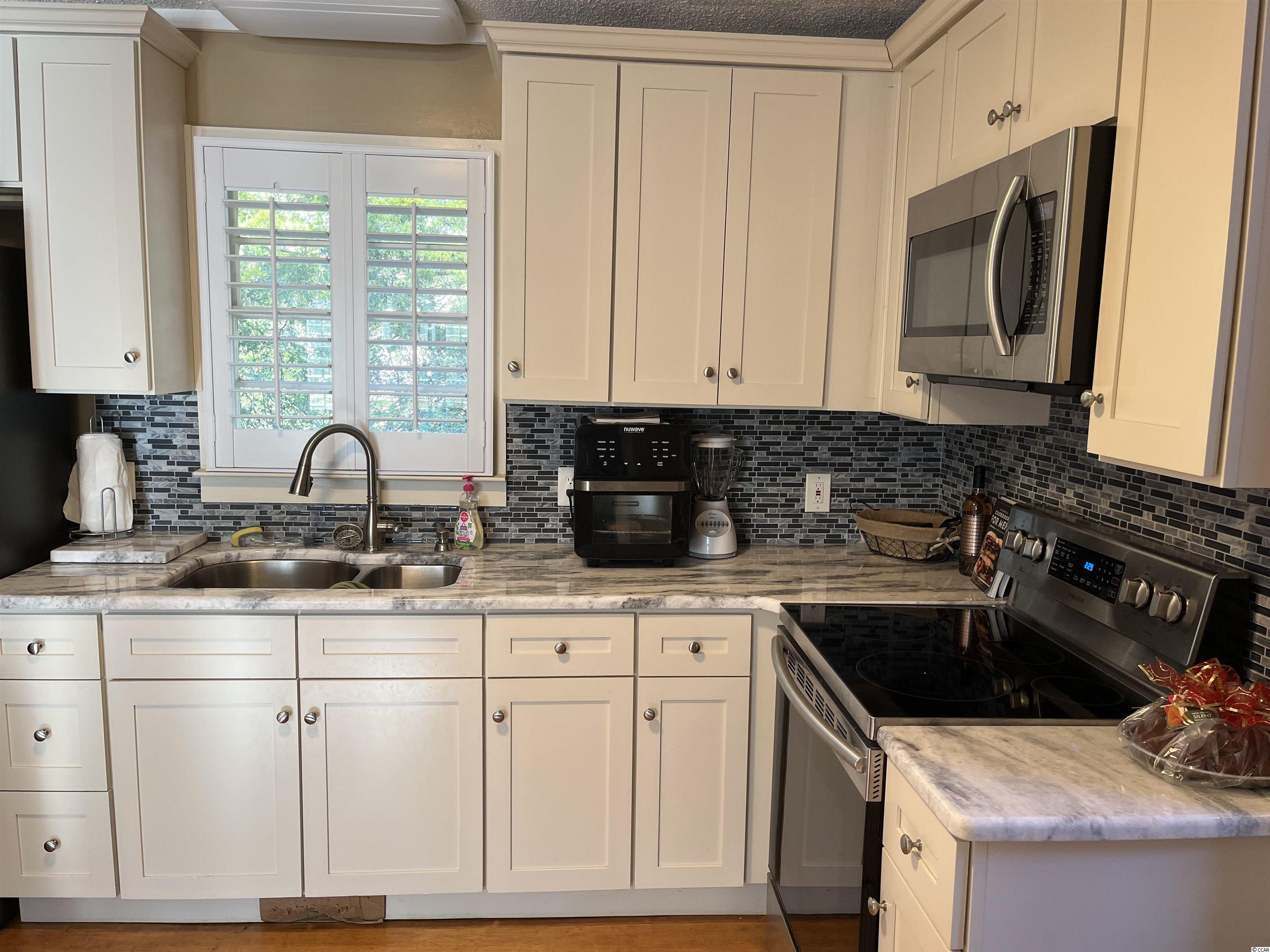 11619 Ocean Highway Pawleys Island, SC 29585 - Photo 9 of 27