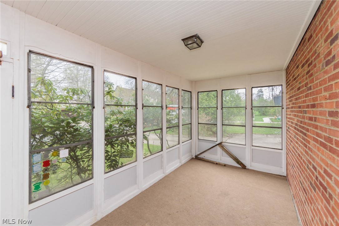 3550 Harvey Road Cleveland, OH 44118 - Photo 4 of 33 Gallery Image 4