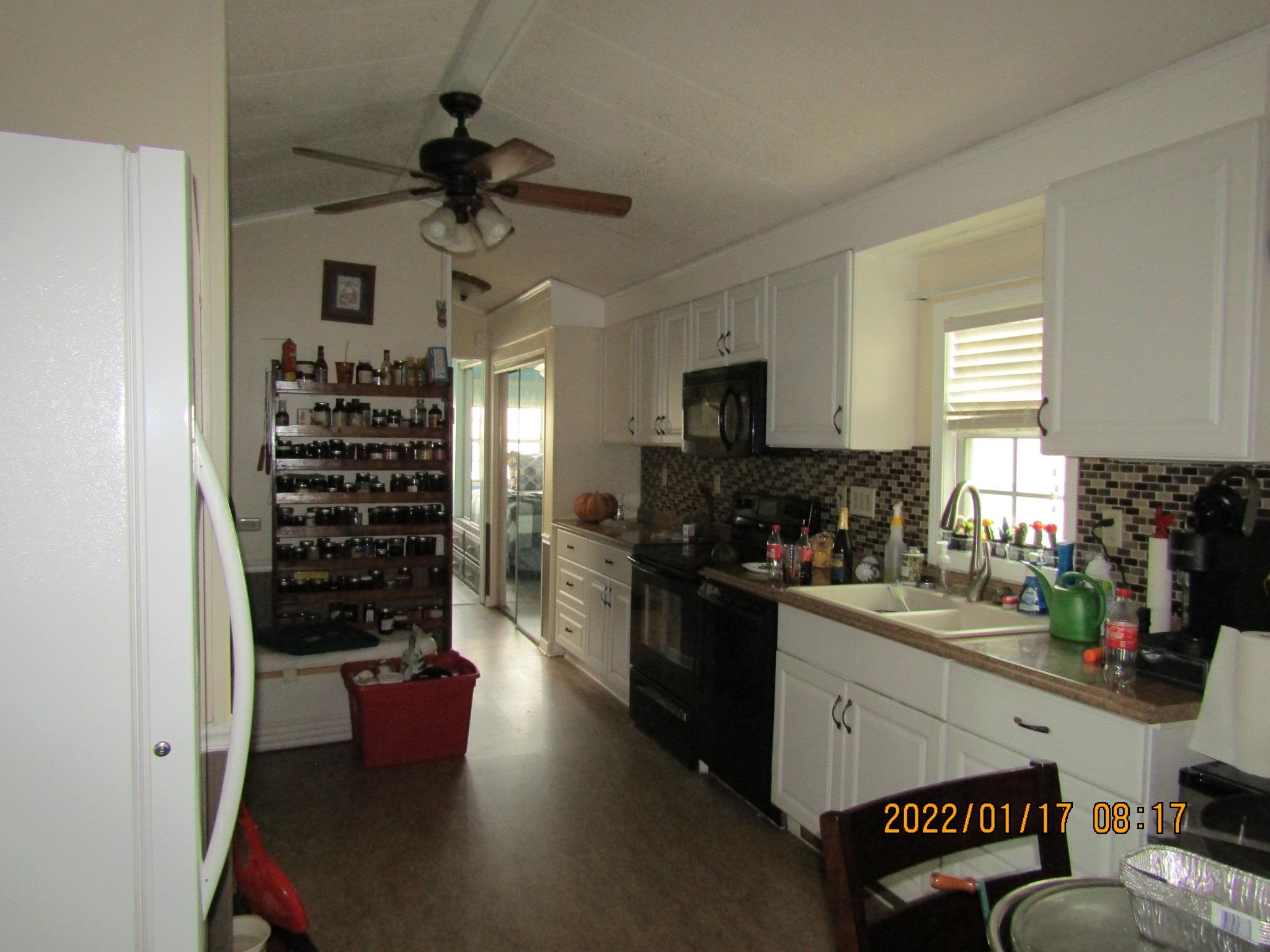 228 Defuniak Circle Lillian, AL 36549 - Photo 6 of 24 Kitchen