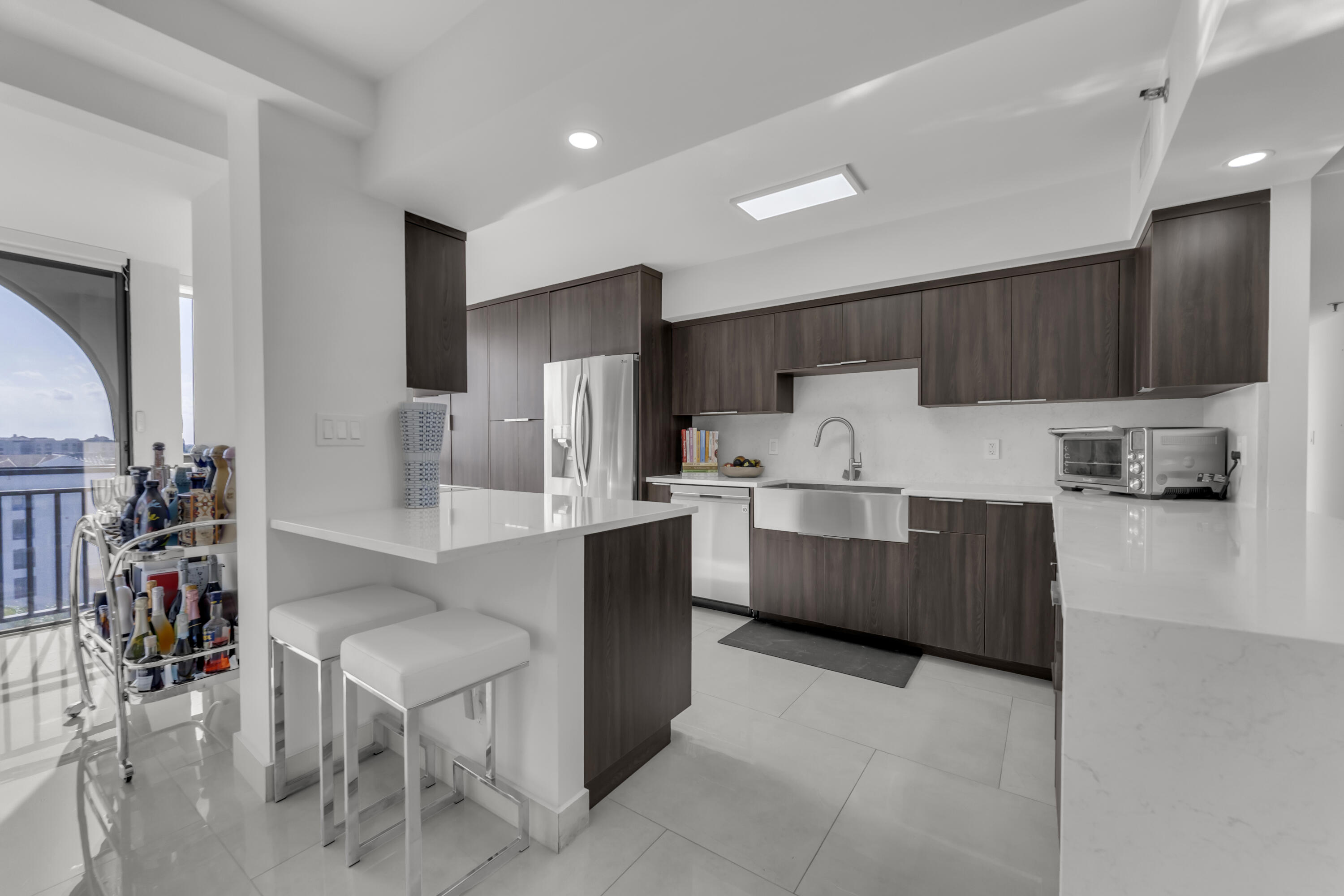 7178 Promenade Drive, Unit 801B Boca Raton, FL 33433 - Photo 4 of 46 kitchen