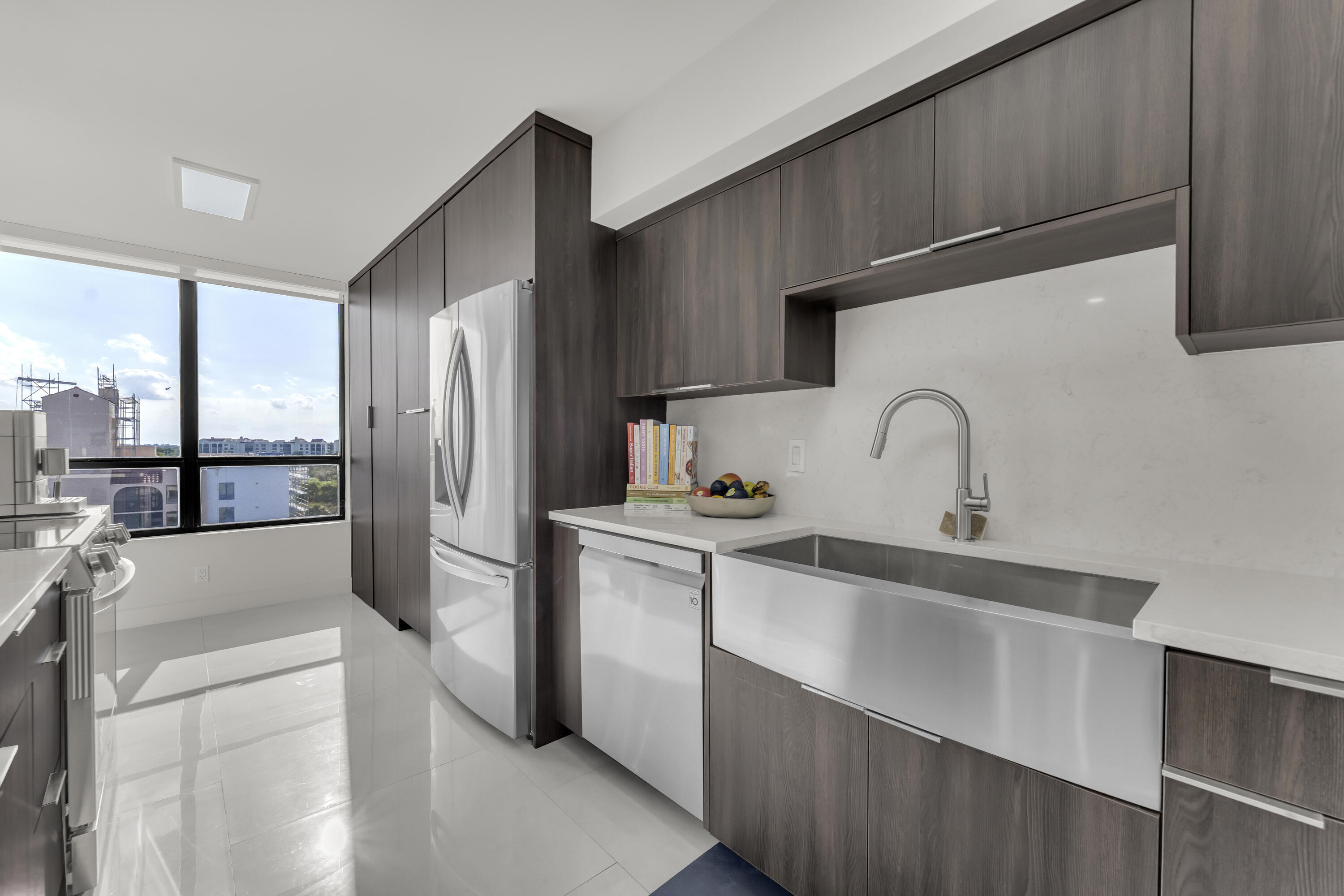 7178 Promenade Drive, Unit 801B Boca Raton, FL 33433 - Photo 6 of 46 kitchen