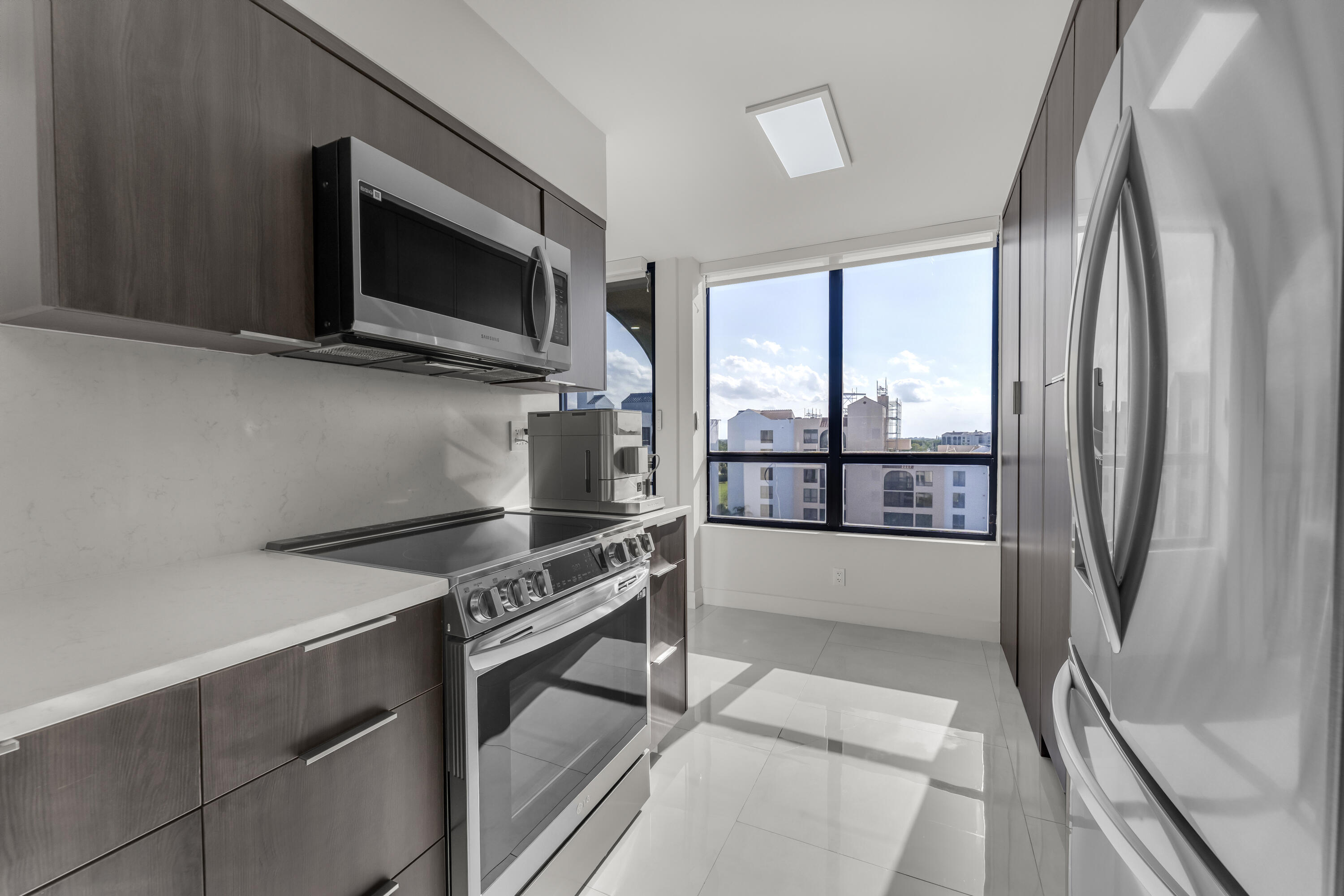 7178 Promenade Drive, Unit 801B Boca Raton, FL 33433 - Photo 7 of 46 kitchen
