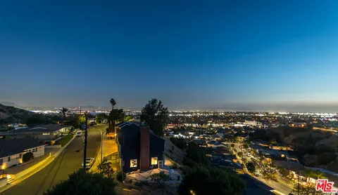 $1,399,000 | 8471 Vine Valley Drive, Sun Valley, CA 91352