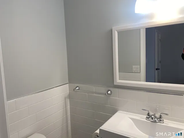 $1,850 | 421 Allen Street, Unit C6, New Britain, CT 06053