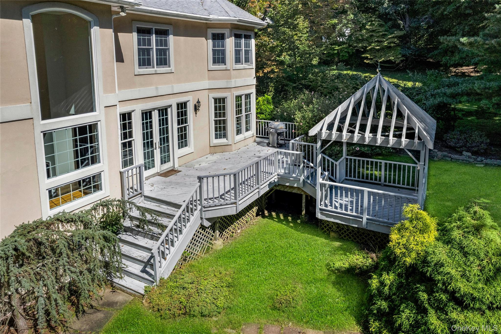 25 Riverview Road Irvington, NY 10533 - Photo 39 of 41 Home sits on a level half acre.
