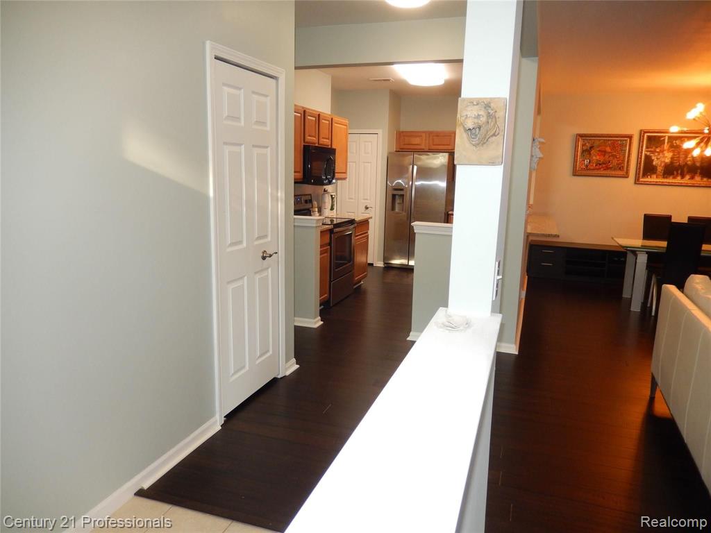 1842 Flagstone Circle Rochester, MI 48307 - Photo 20 of 45