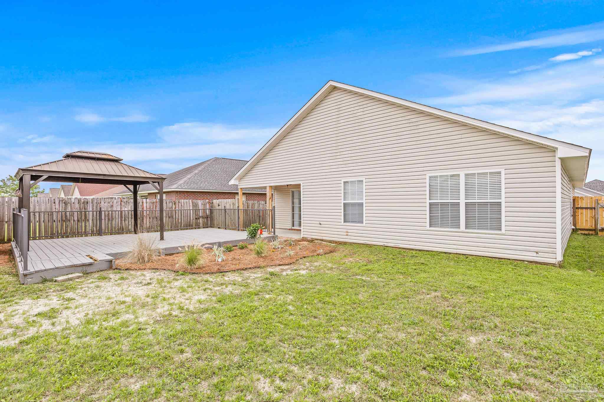 673 Hanley Downs Drive Cantonment, FL 32533 - Photo 35 of 39