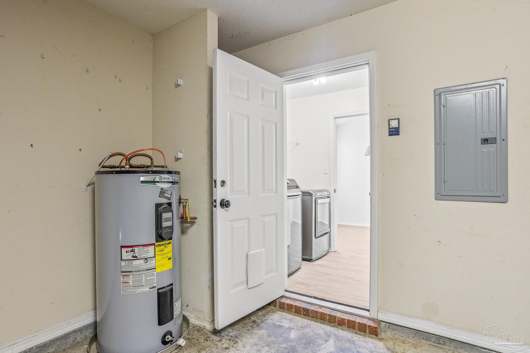 673 Hanley Downs Drive Cantonment, FL 32533 - Photo 38 of 39