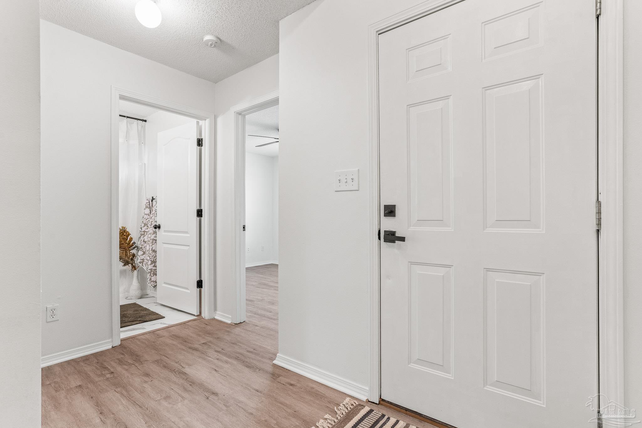 673 Hanley Downs Drive Cantonment, FL 32533 - Photo 4 of 39