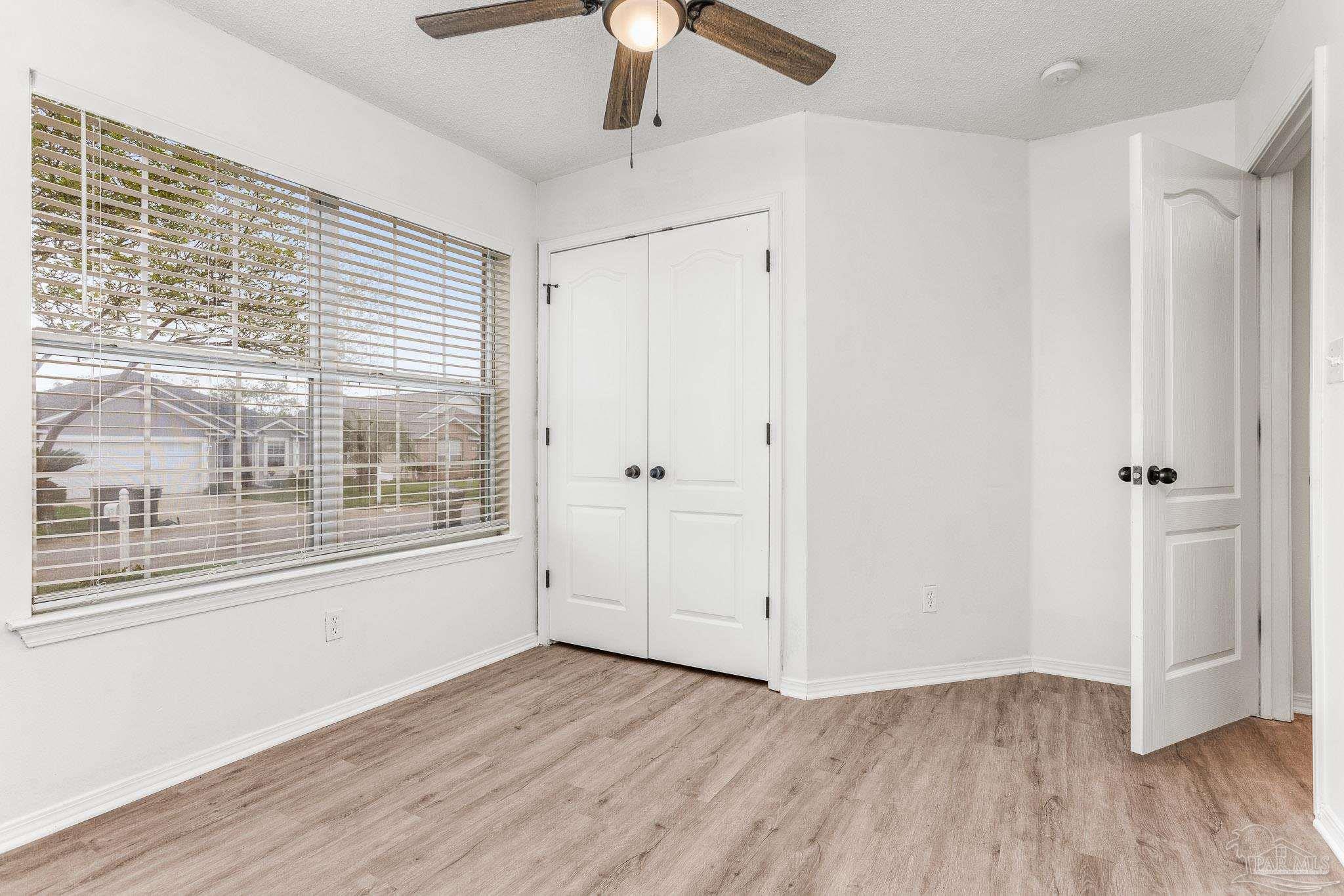 673 Hanley Downs Drive Cantonment, FL 32533 - Photo 6 of 39