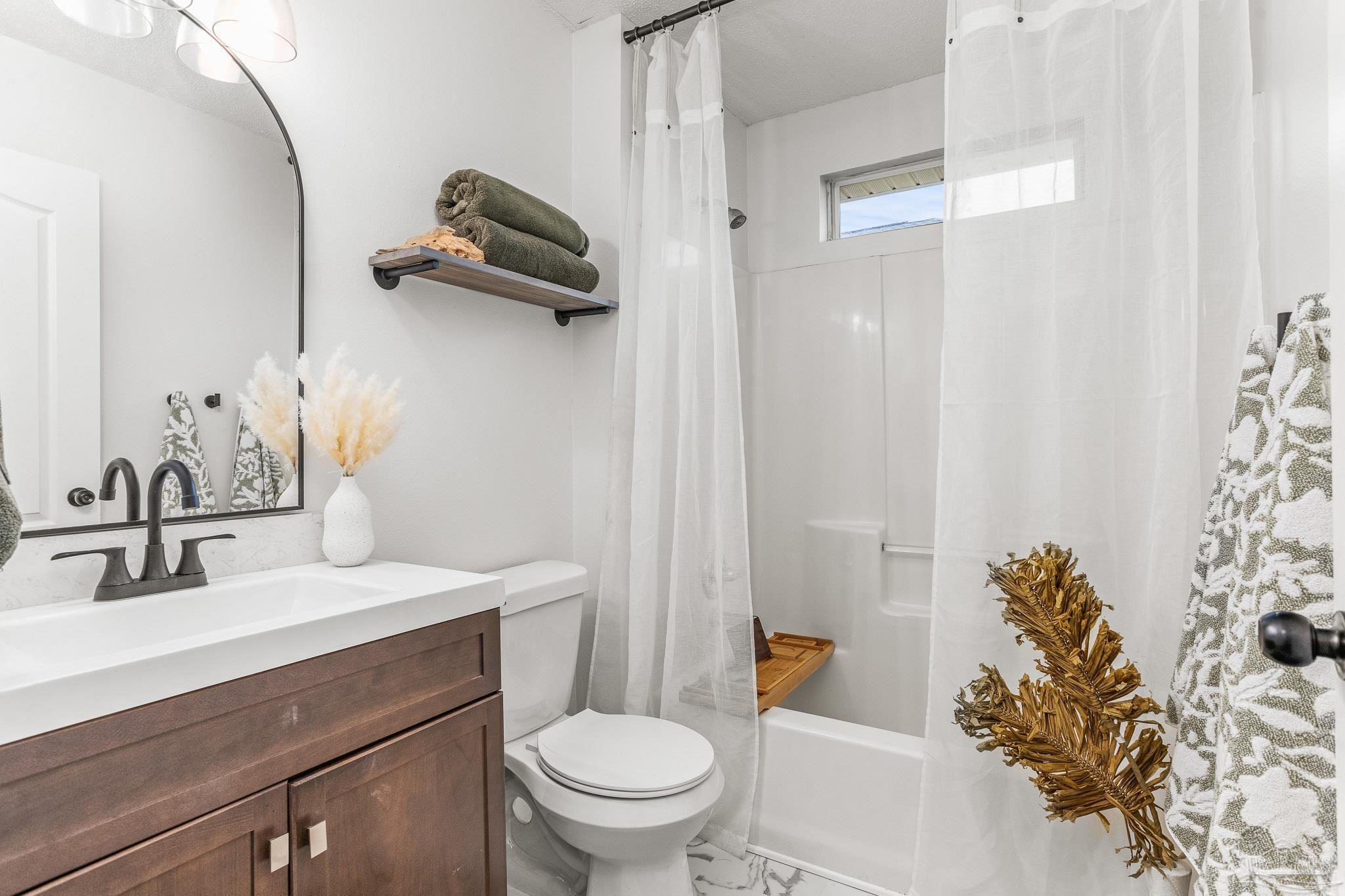 673 Hanley Downs Drive Cantonment, FL 32533 - Photo 8 of 39