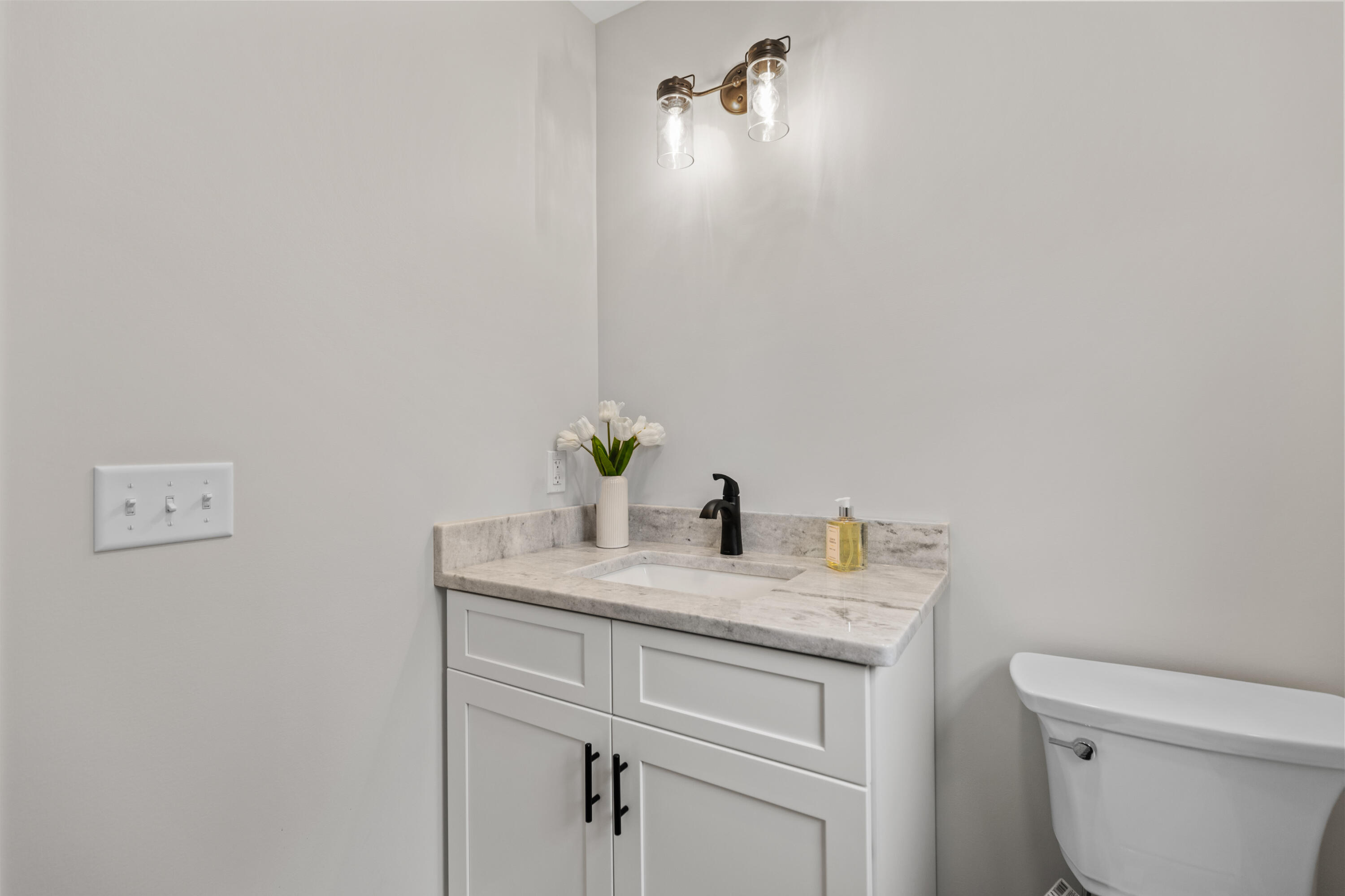 70 Simpson Road Saco, ME 04072 - Photo 14 of 60 70SimpsonRoadSaco_012