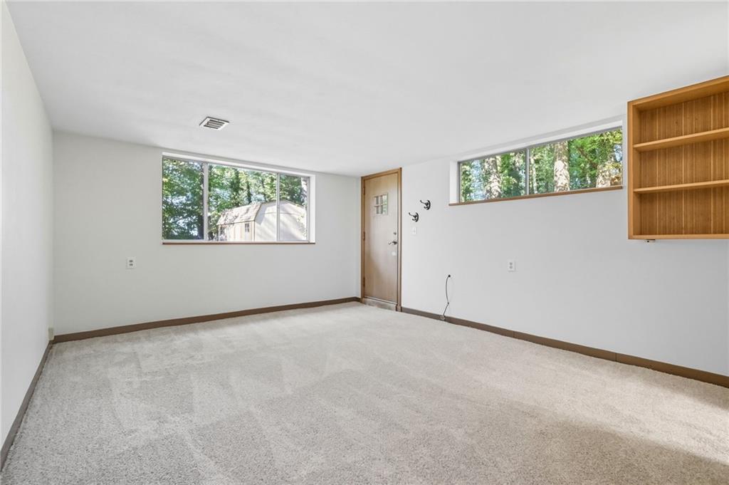9400 Pannier Road Pittsburgh, PA 15237 - Photo 21 of 31 Gallery Image 21
