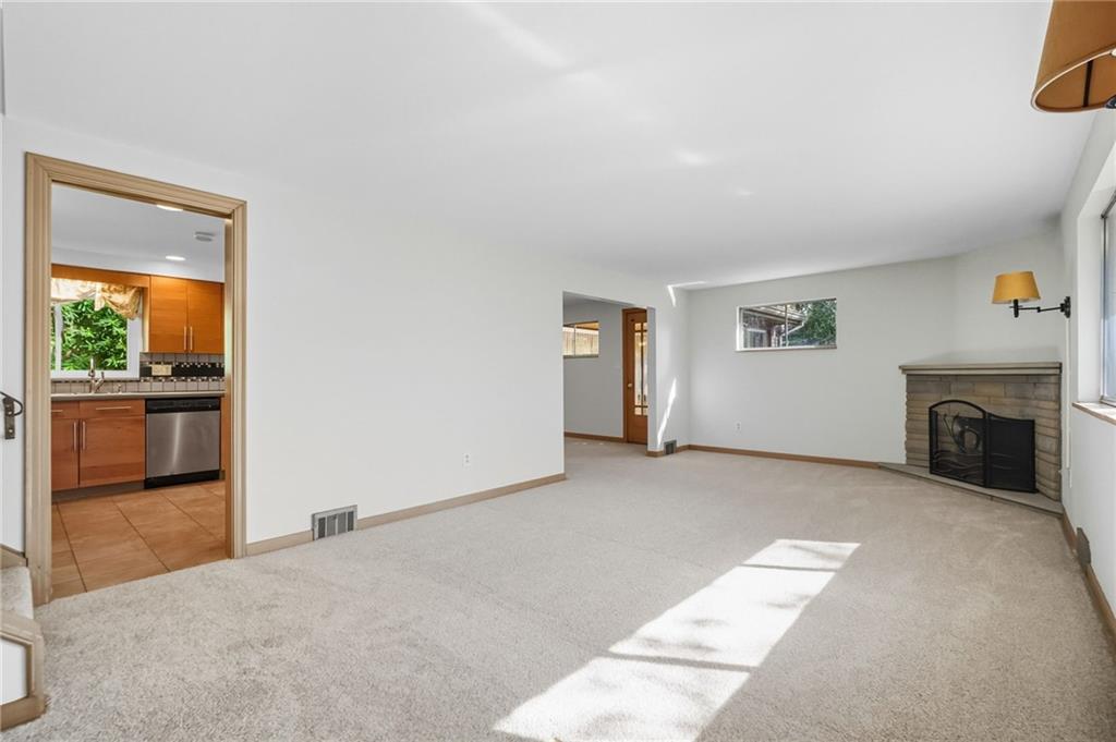 9400 Pannier Road Pittsburgh, PA 15237 - Photo 6 of 31 Gallery Image 6