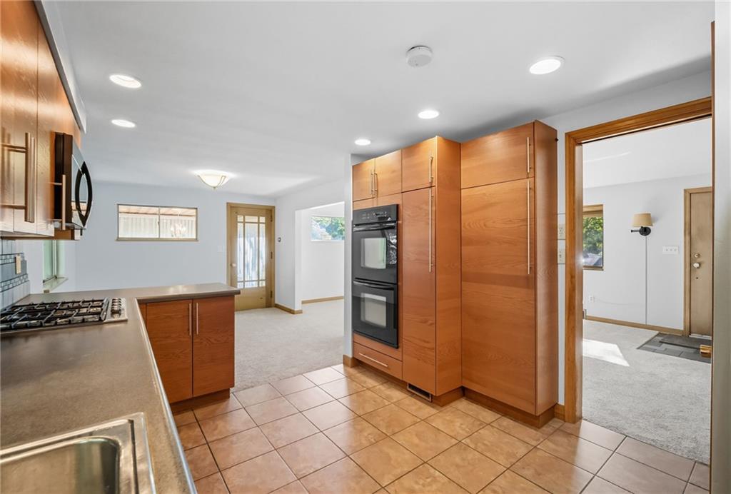 9400 Pannier Road Pittsburgh, PA 15237 - Photo 8 of 31 Gallery Image 8