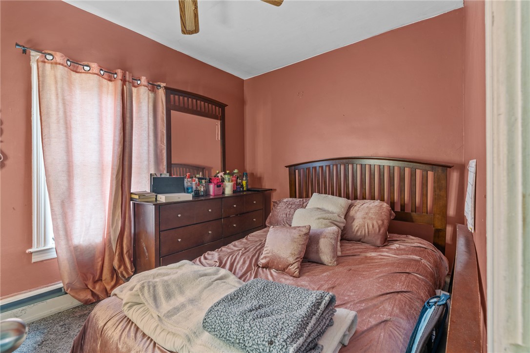 61 Warwick Road Pawtucket, RI 02861 - Photo 13 of 22 Bedroom 3