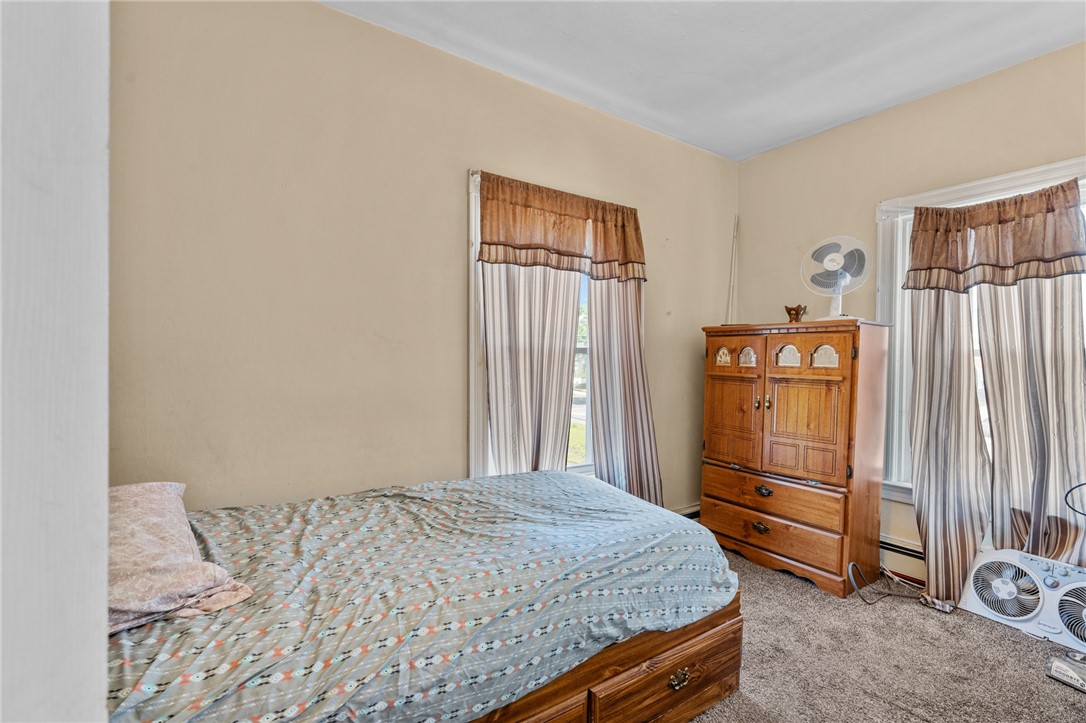 61 Warwick Road Pawtucket, RI 02861 - Photo 14 of 22 Bedroom 2
