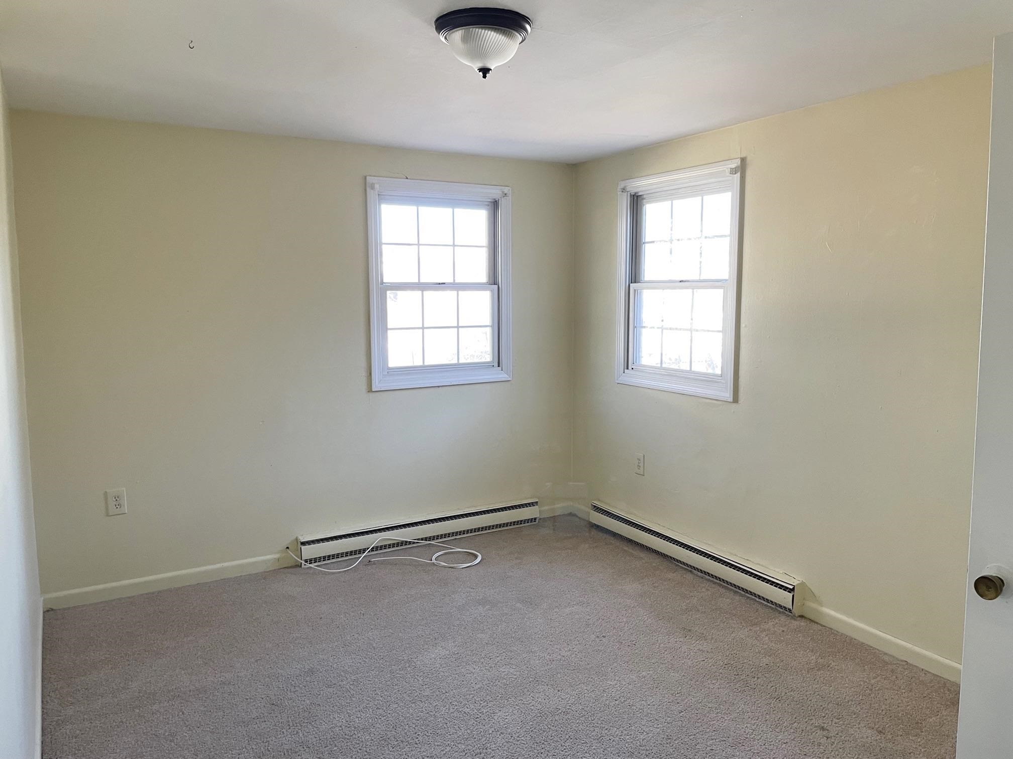 22 B Mitchell Street Manchester, NH 03103 - Photo 9 of 11