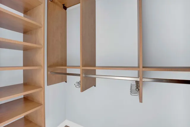 $3,300 | 1720 Maple Avenue, Unit 2580, Evanston, IL 60201