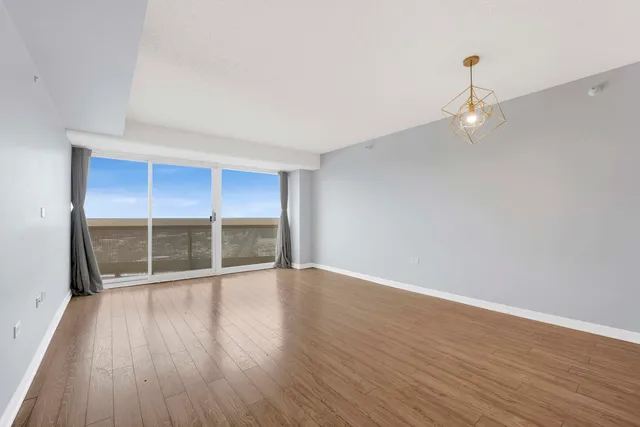 $3,300 | 1720 Maple Avenue, Unit 2580, Evanston, IL 60201