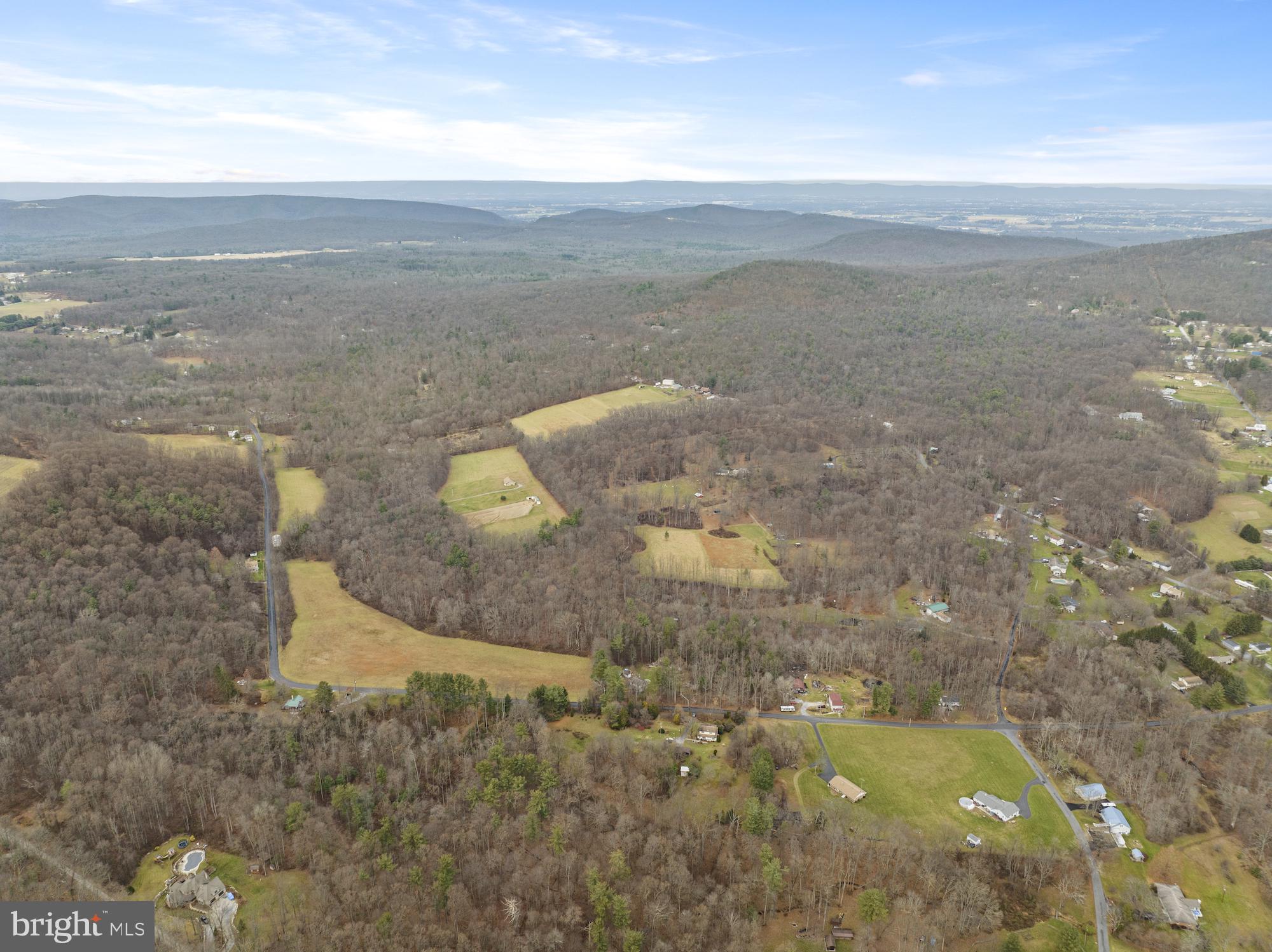 166 Peak View Road York Springs, PA 17372 - Photo 11 of 48 Gallery Image 11