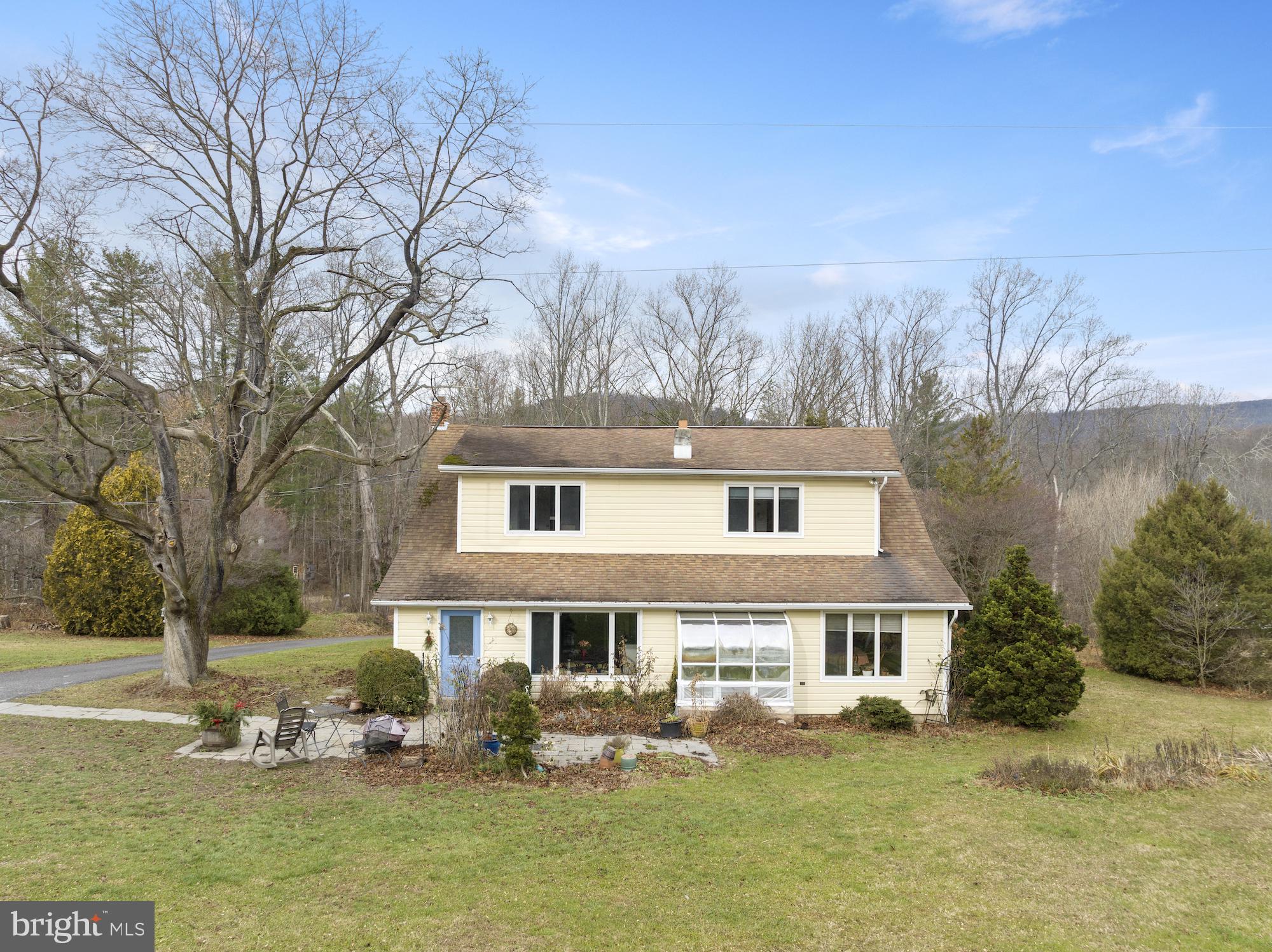 166 Peak View Road York Springs, PA 17372 - Photo 8 of 48 Gallery Image 8