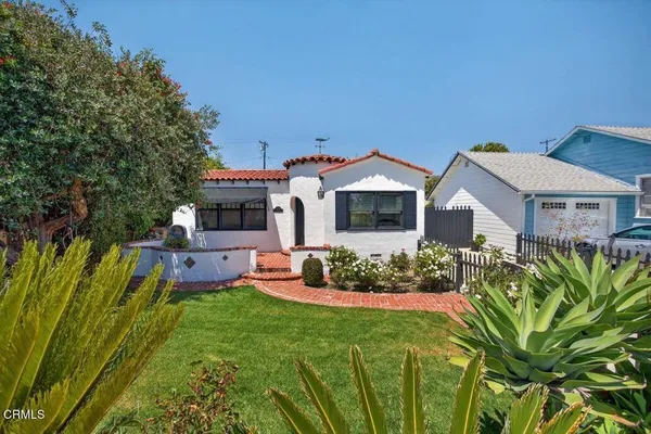 $1,395,000 | 3737 Paloma Drive, Ventura, CA 93003