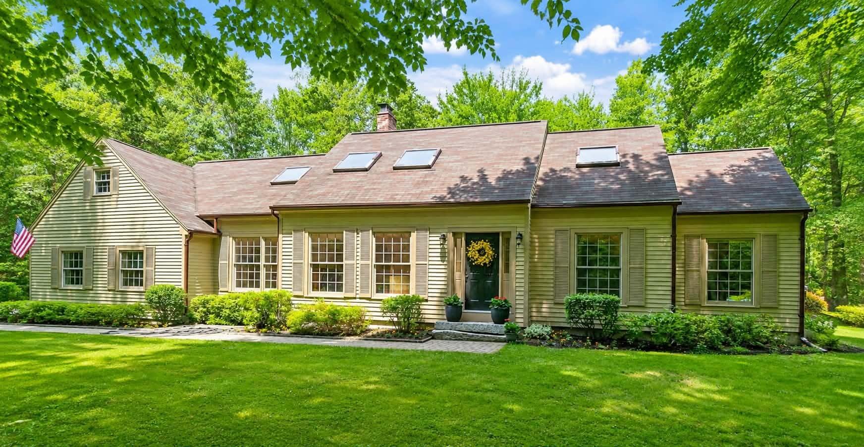 31 Pheasant Run Road Belgrade, ME 04917 - Photo 1 of 65 50557fa5-9fb1-49f2-a70d-0b5ddadd4b96 (1)