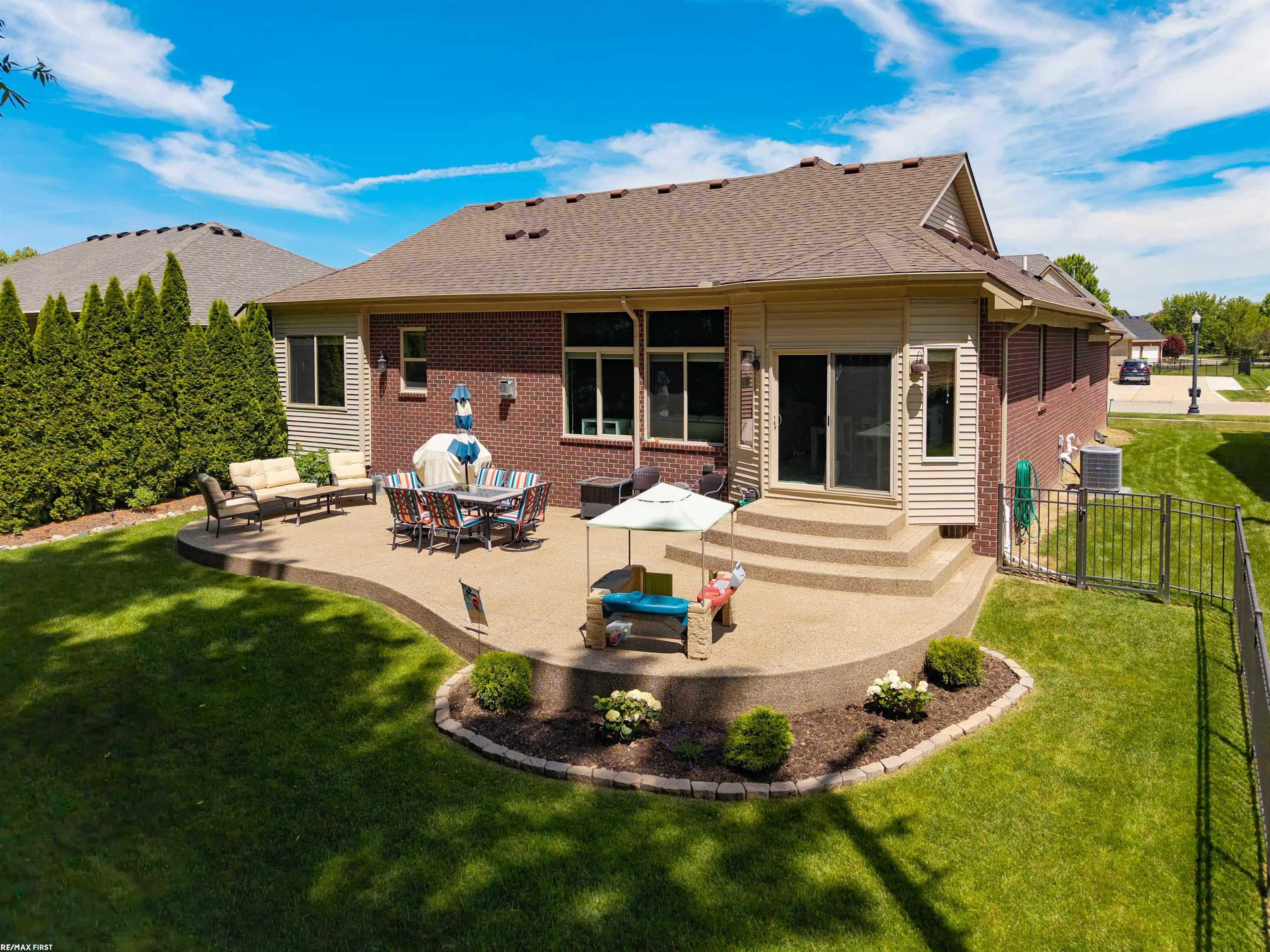 22350 Brantingham Road Macomb, MI 48044 - Photo 50 of 58
