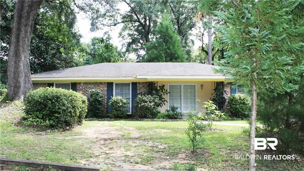 Two blocks from the University of South Alabama.