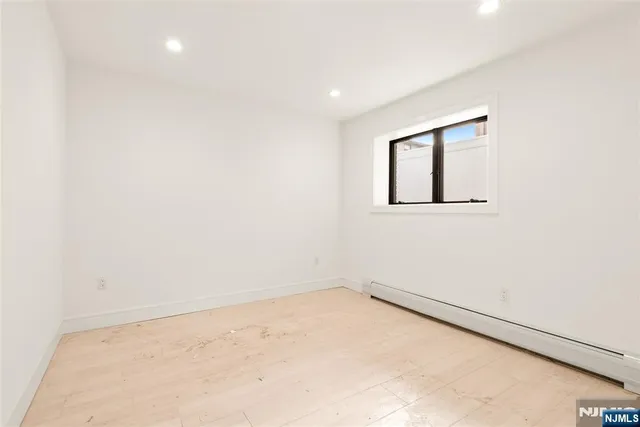 $1,400,000 | 230 8th Street, Unit A, Palisades Park, NJ 07650