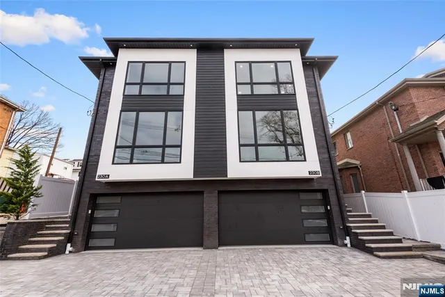 $1,400,000 | 230 8th Street, Unit A, Palisades Park, NJ 07650