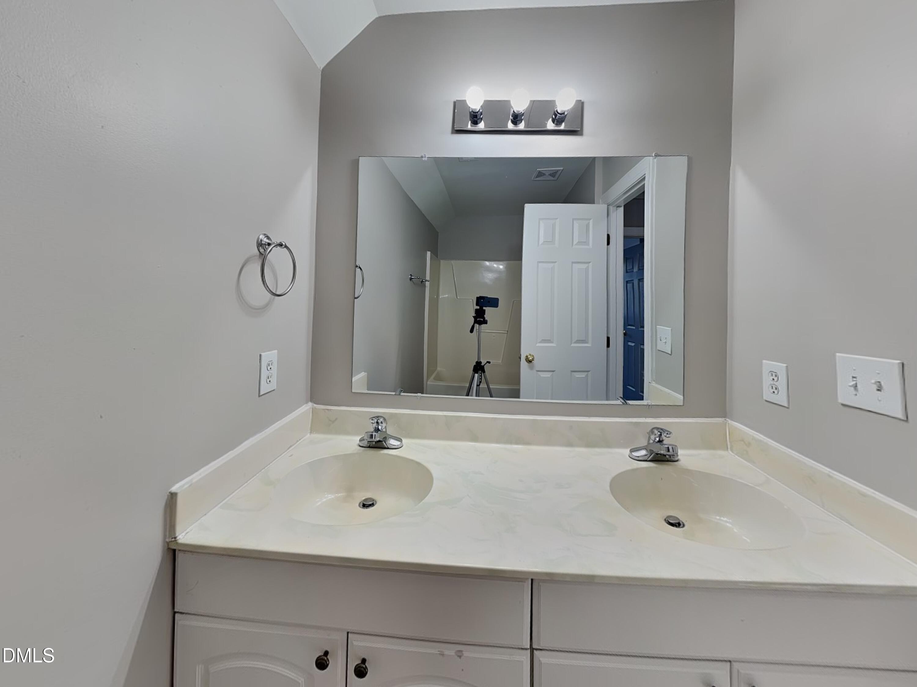 924 Barnford Mill Road Wake Forest, NC 27587 - Photo 16 of 18 15_Image_RPXn16Cb9R