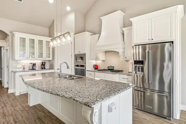 $559,900 | 412 Fowler Drive, Granbury, TX 76048