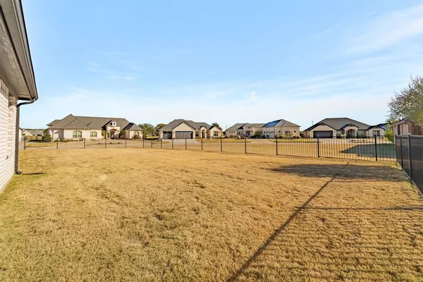 $559,900 | 412 Fowler Drive, Granbury, TX 76048