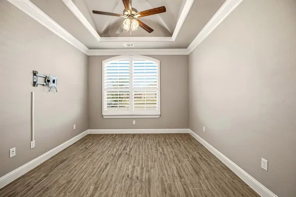 $559,900 | 412 Fowler Drive, Granbury, TX 76048