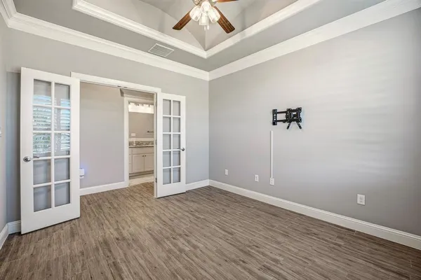 $559,900 | 412 Fowler Drive, Granbury, TX 76048