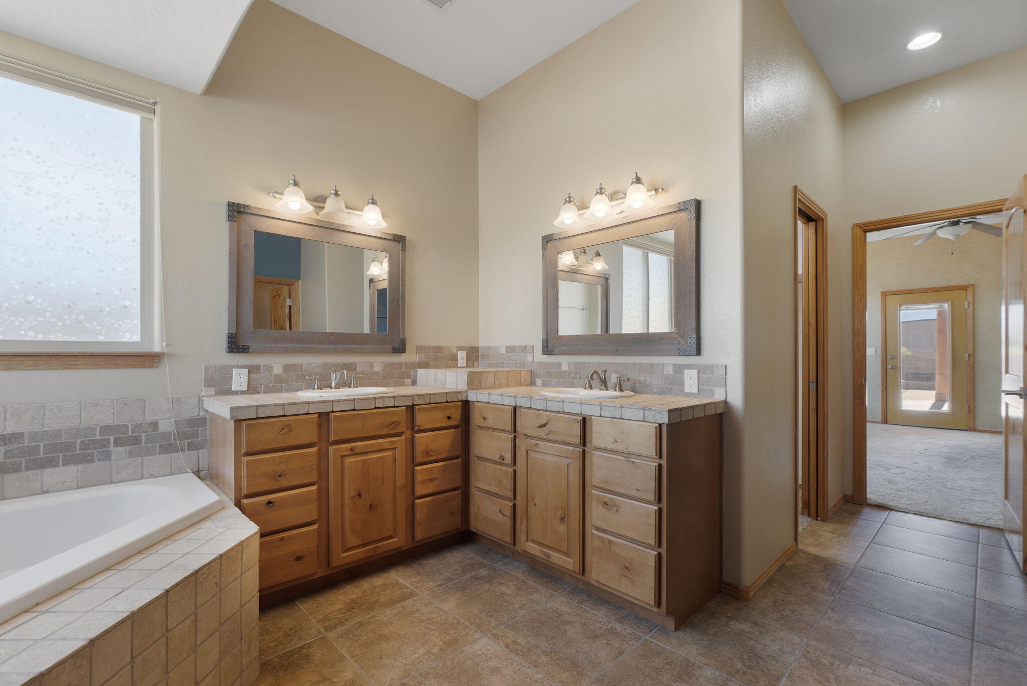 5713 Rio Animas Road Northeast Rio Rancho, NM 87144 - Photo 29 of 49 Gallery Image 29